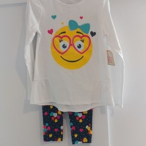❤ NWT Emoji set! Great for Valentine's! ❤
